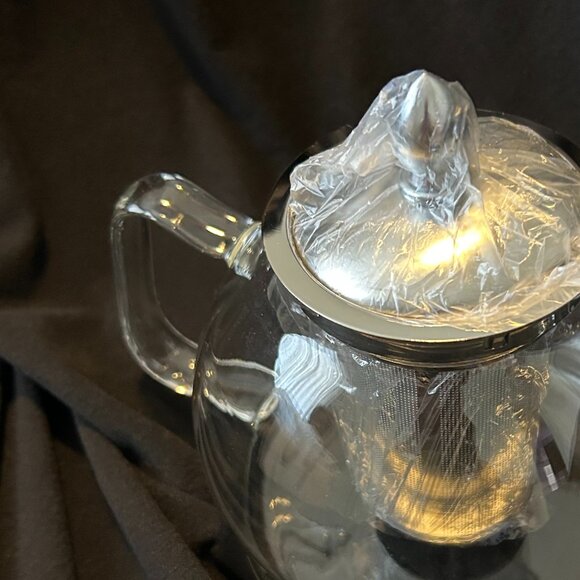 Glass Teapot - Picture 3 of 8